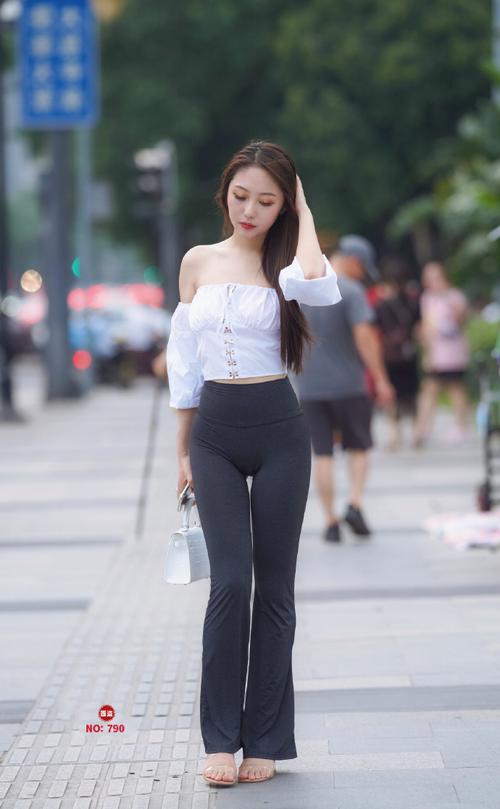 图片[1]-身材非常哇塞的瑜伽裤女孩  J1333 521P6V-21.6GB-图好看