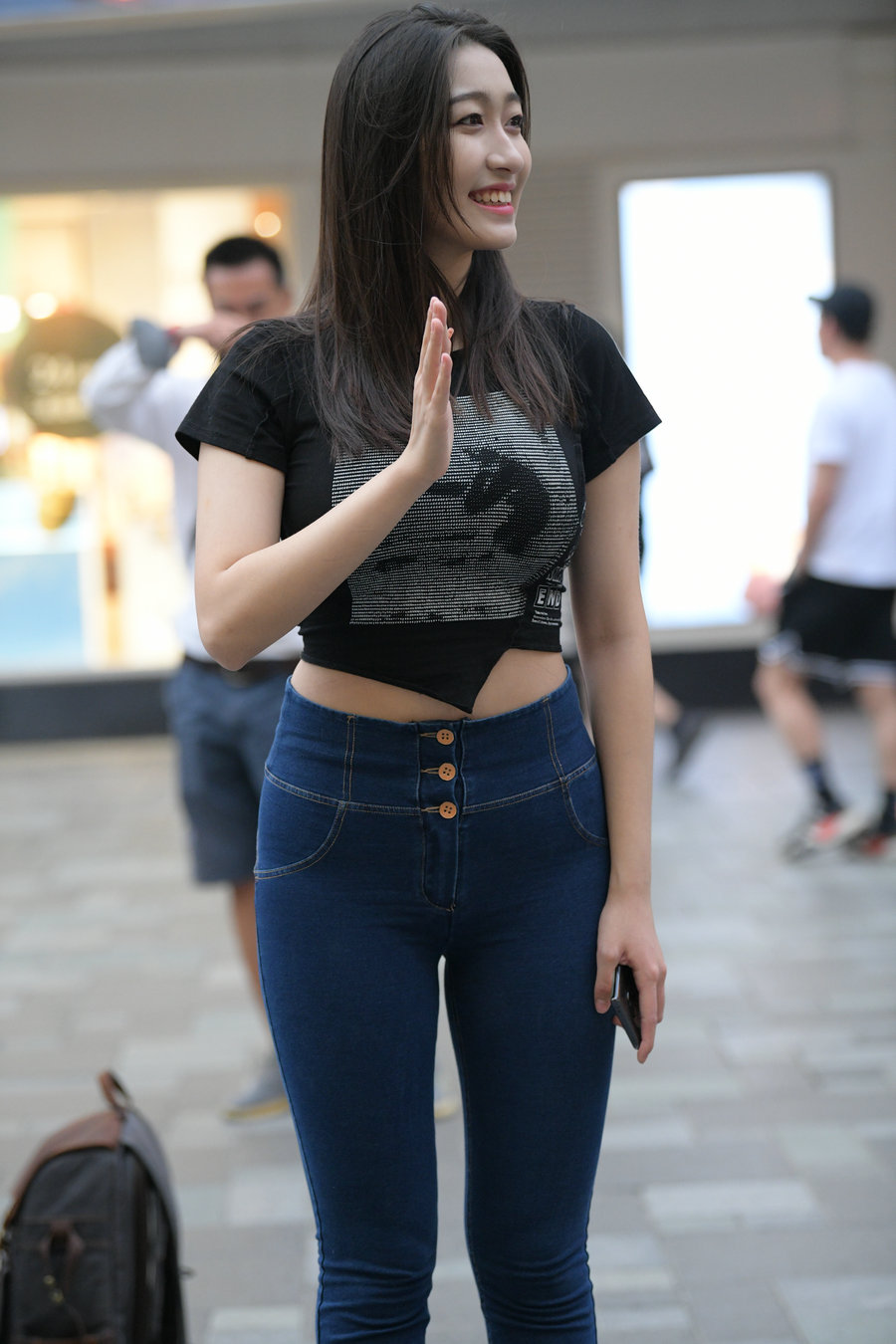 图片[1]-紧身牛仔裤女人J2784 240P-6.66GB-图好看