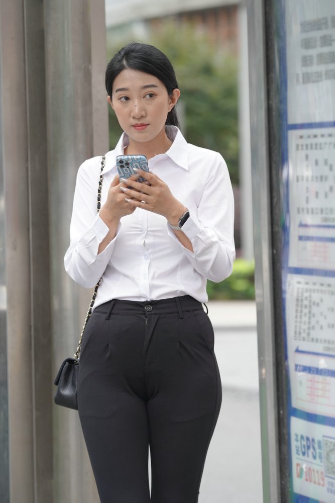 图片[3]-等公交的制服女人J2130 976P2V-29.5GB-图好看