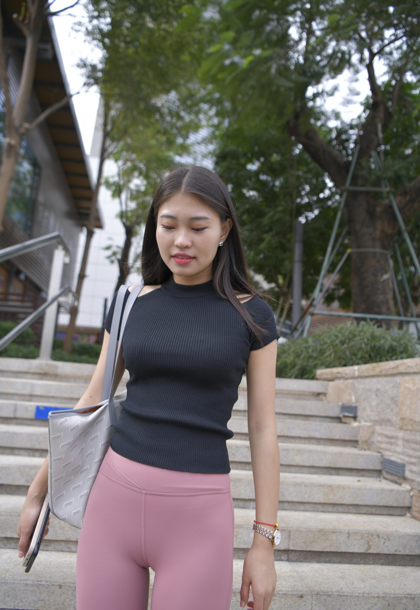 图片[2]-走在街头的瑜伽裤小女人 J1530 213P1V-9.18GB-图好看