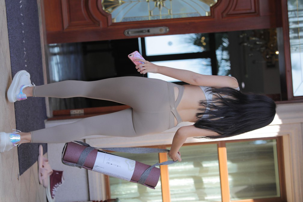 图片[5]-灰色瑜伽裤温柔的女孩【369P】00058-图好看