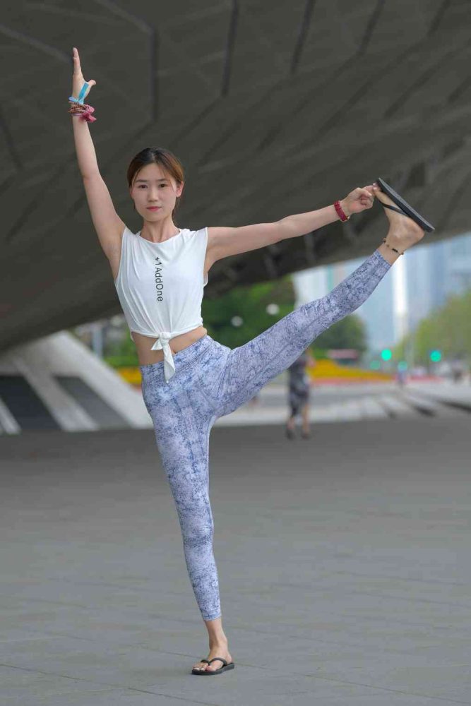 表演瑜伽的女孩【176P】04017-图好看