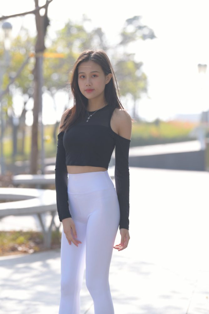 穿紧身白裤的端庄女孩 J1436 674P1V-22.2GB-图好看