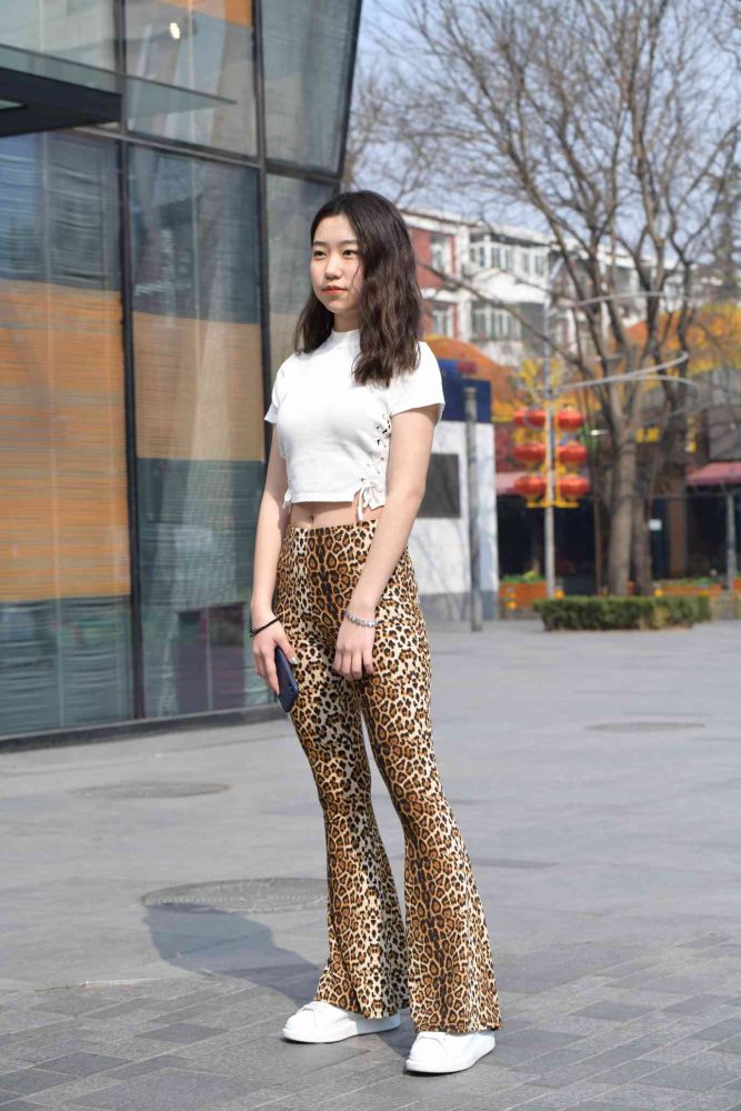 豹纹紧身裤小姑娘【339P】04026-图好看