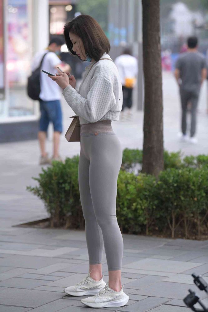 身材很好的短发瑜伽裤姑娘【157P】04015-图好看