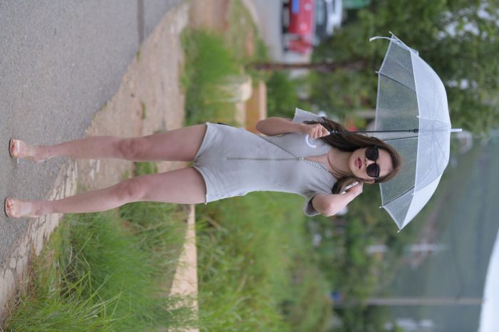 在海边开跑车的连衣短裤女孩【390P】00030-图好看