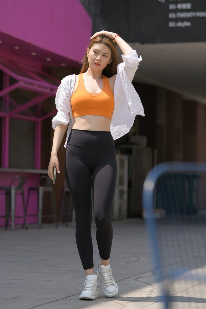 自信的瑜伽裤女孩J3670 712P-14.9GB-图好看