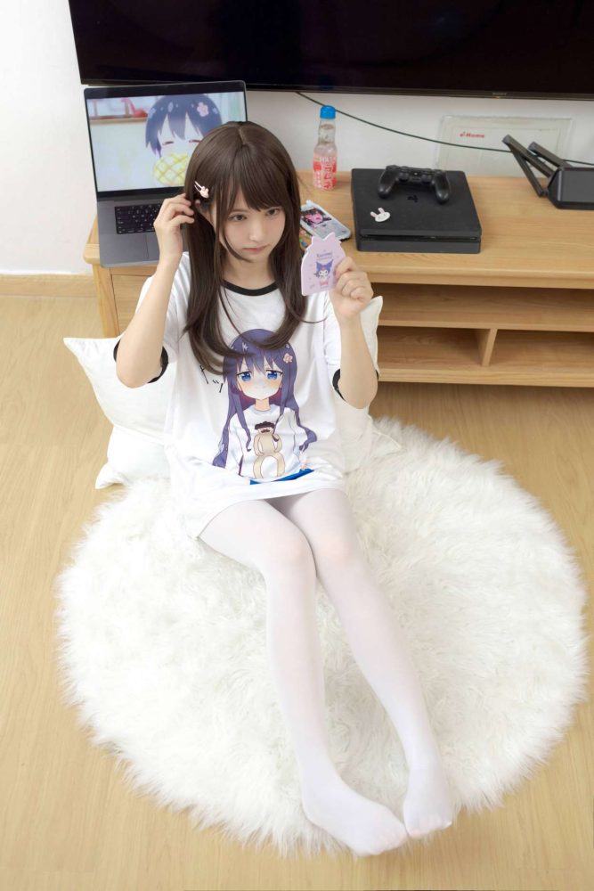 二次元白丝美少女【69P】20027-图好看