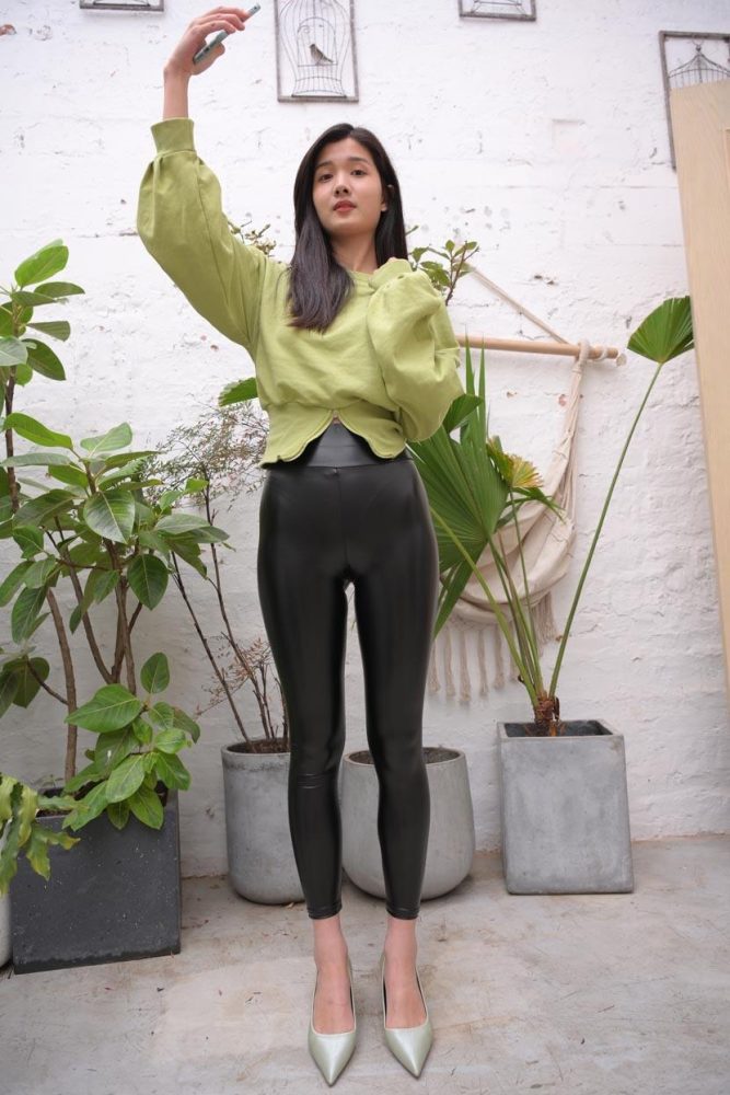 身材很棒的紧身皮裤女孩 J1537 653P1V-19.3GB-图好看