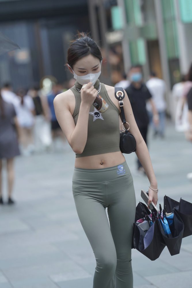 戴口罩的瑜伽裤小女人J3557 133P-1.43GB-图好看