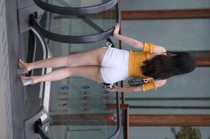 高腰白色短裤的漂亮女孩【767P】00065-图好看