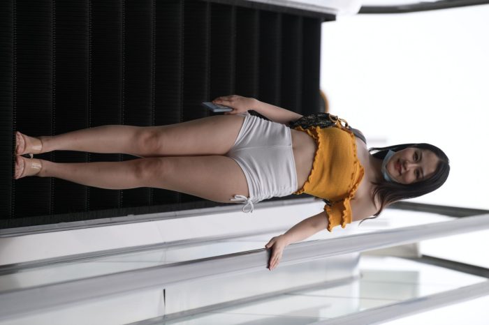 高腰白色短裤的漂亮女孩【767P】00065-图好看