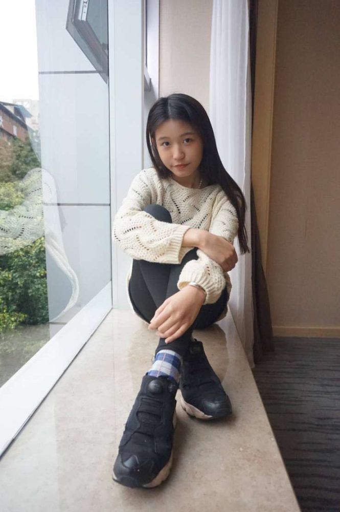 眼神很清澈的赤脚女孩【59P】20020-图好看