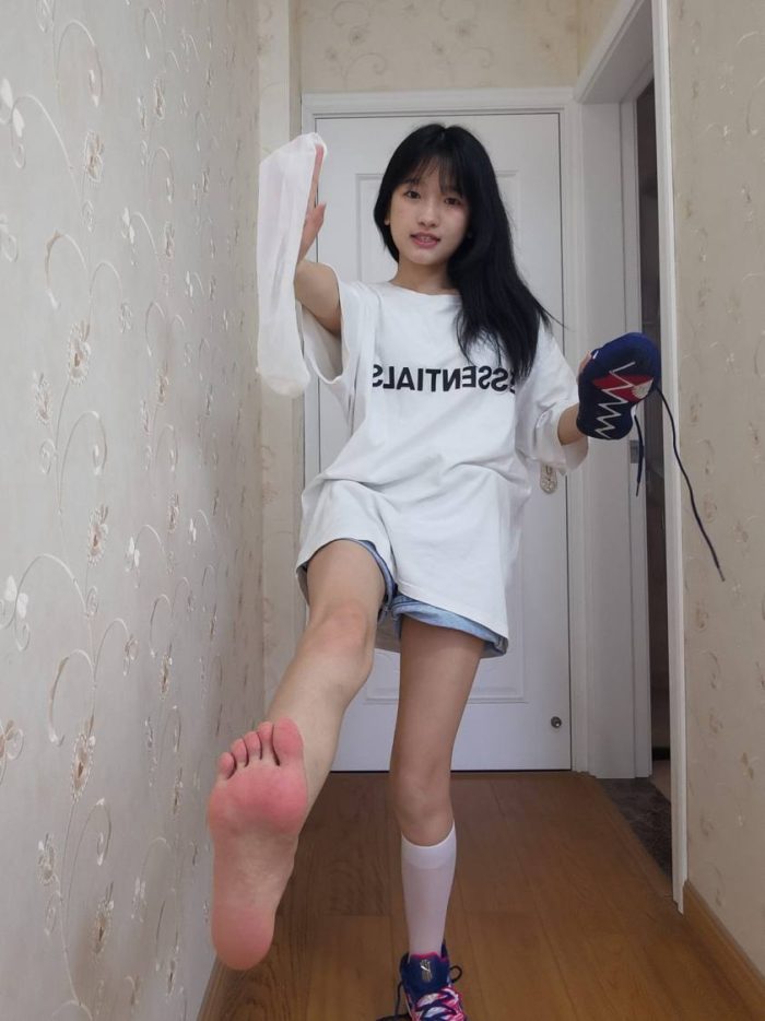 调皮的白袜女孩【149P】20017-图好看