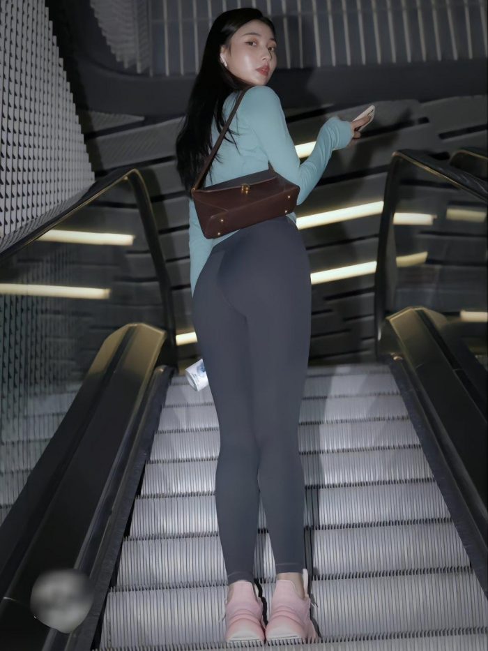 晚上逛商场的瑜伽裤漂亮女孩J2244 225P2V-15.1GB-图好看